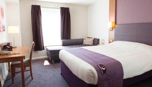 Premier Inn Huntingdon Bagian luar foto